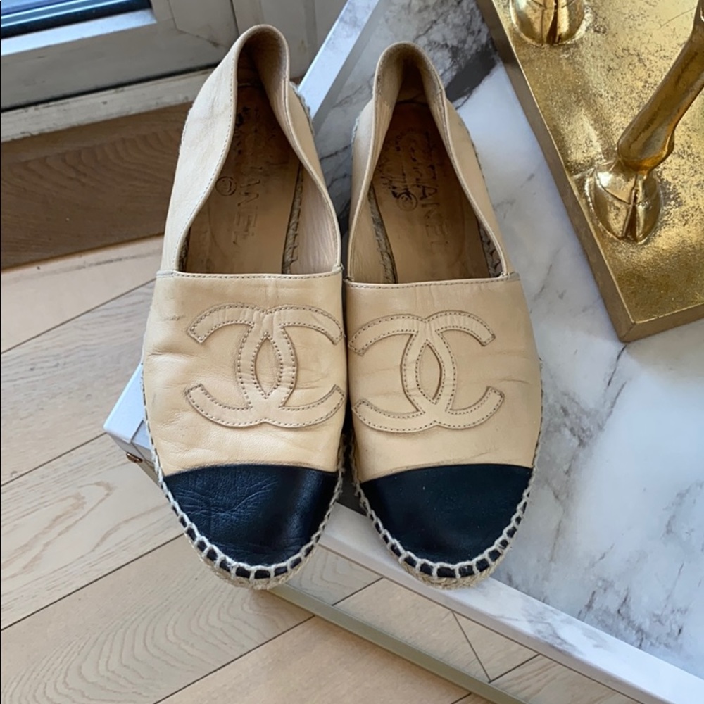 AUTHENTIC Chanel black and beige espadrilles